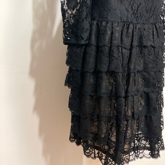 Wednesday Dresses Collections / Beene Black Lace Dress with ruffles - Picture 6 of 16